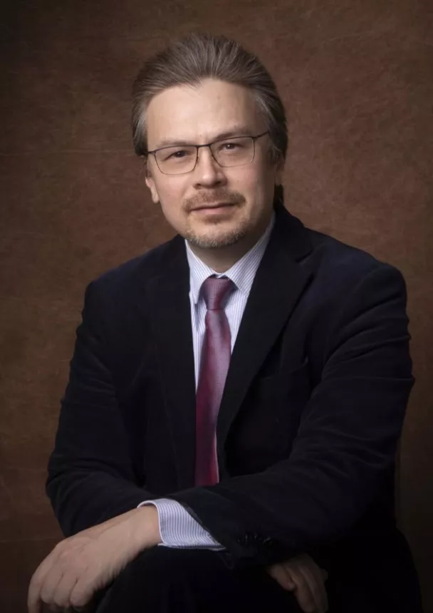 Portrait Pr Yiou